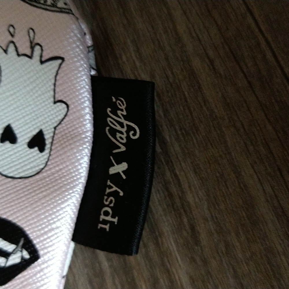 Halloween Themed Zipper Pouch - Picture 4 of 5